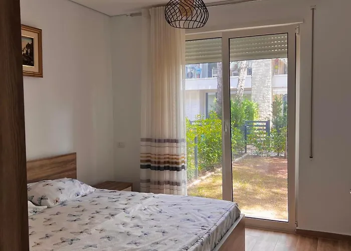 アパート Lalzi Bay,beach ドゥラス